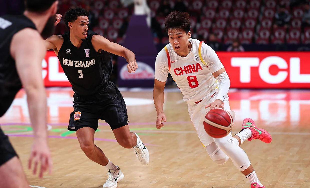 风云突变新奥尔良鹈鹕今晚手感冰凉，CBA季后赛版图或变，媒体盛赞，资深球员宣示担当