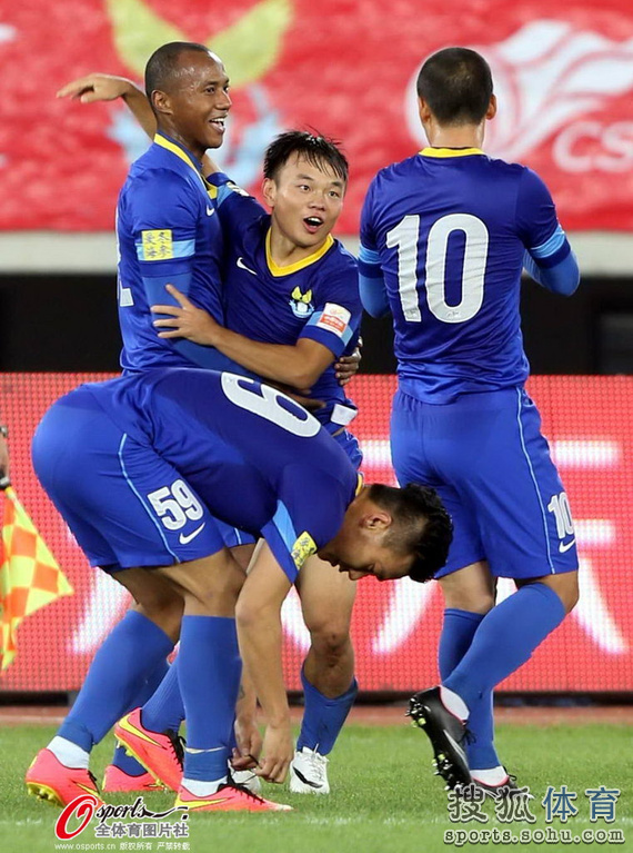 篮球公园亚当斯压哨绝杀领衔cba本周好球