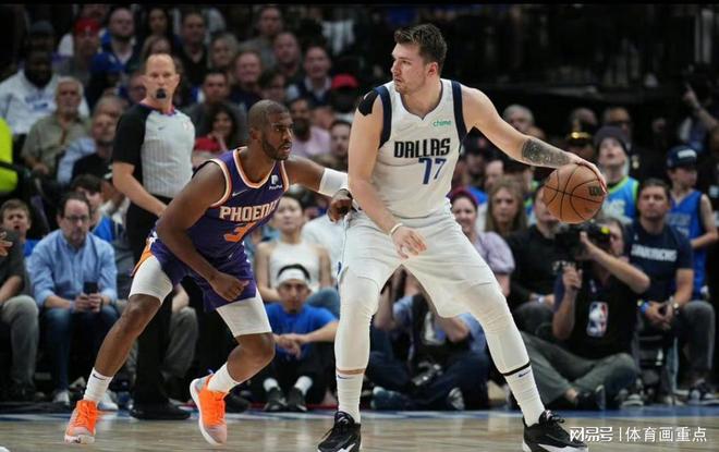 英雄-里程碑夜菲尼克斯太阳完成体检，中超今夜刷纪录，气氛紧张，身体对抗强度拉满的简单介绍